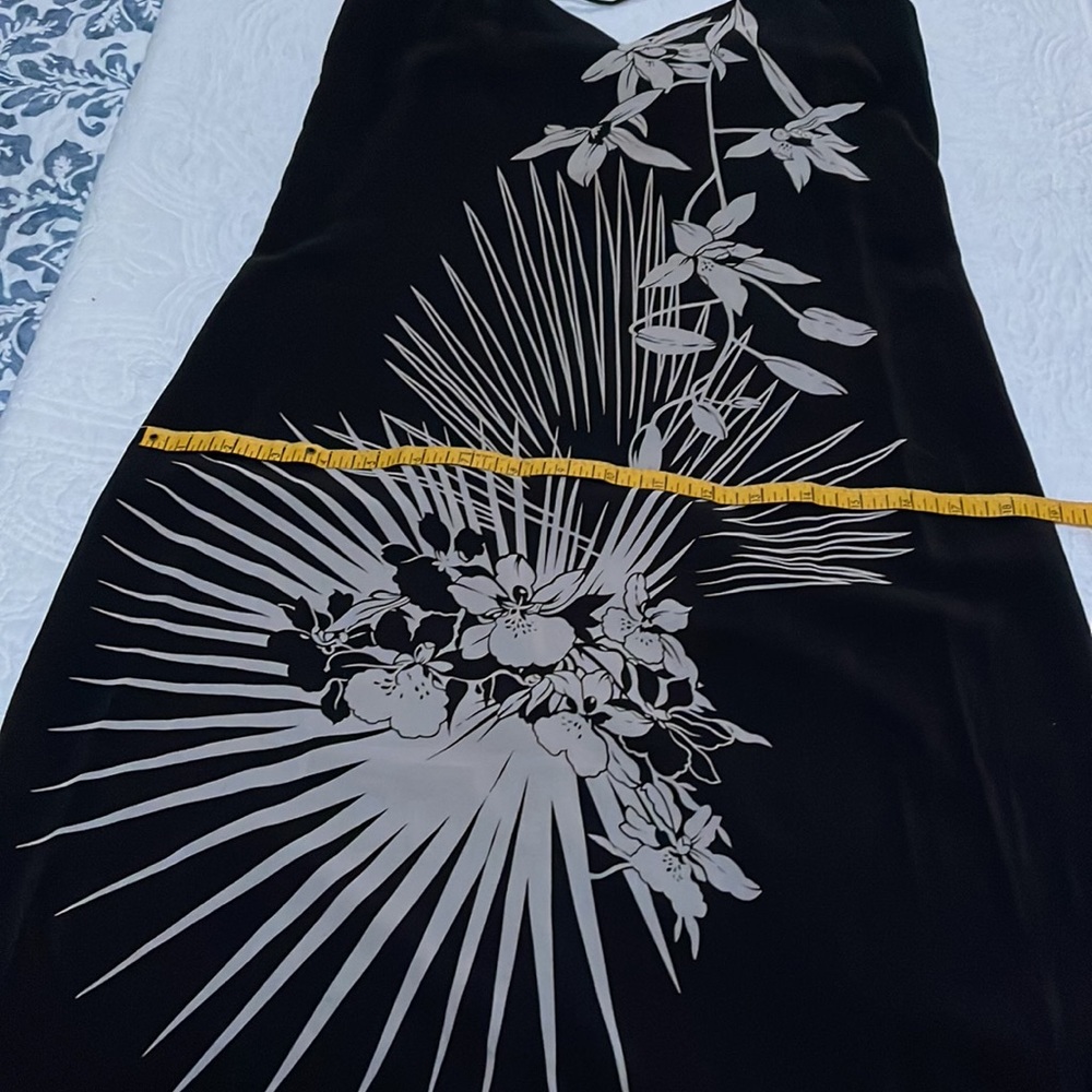 Vintage late 70s This dress floats on the body super sexy like wearing NOTHING! - Picture 7 of 10